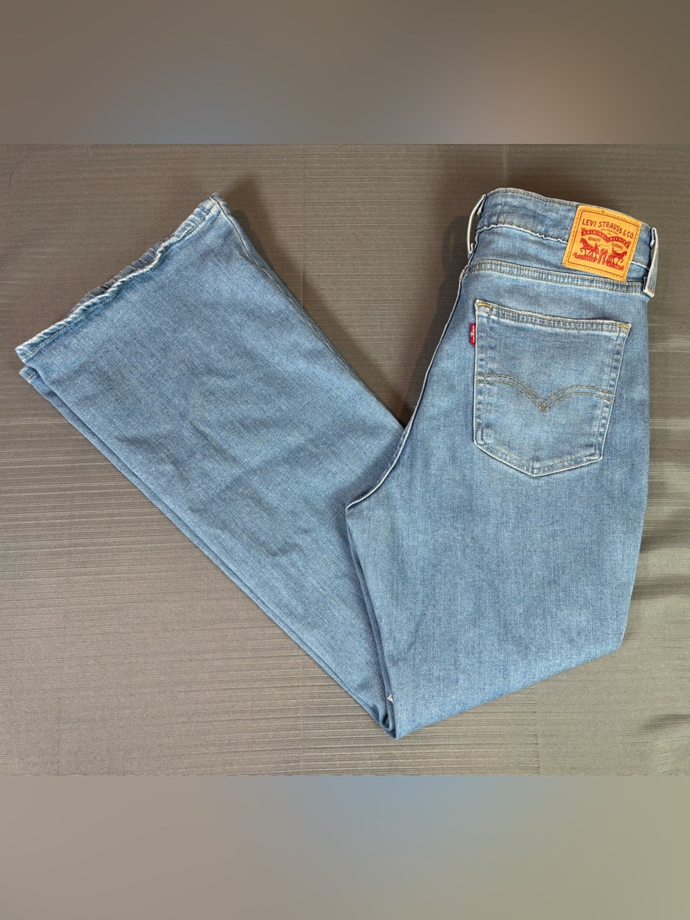 Levi's 726 High Rise Flare Jeans Light Wash Distressed Blue Denim Size 31